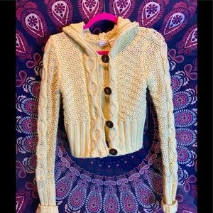 Adorable Yellow Cropped Sweater!